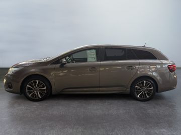 Toyota Avensis - 5