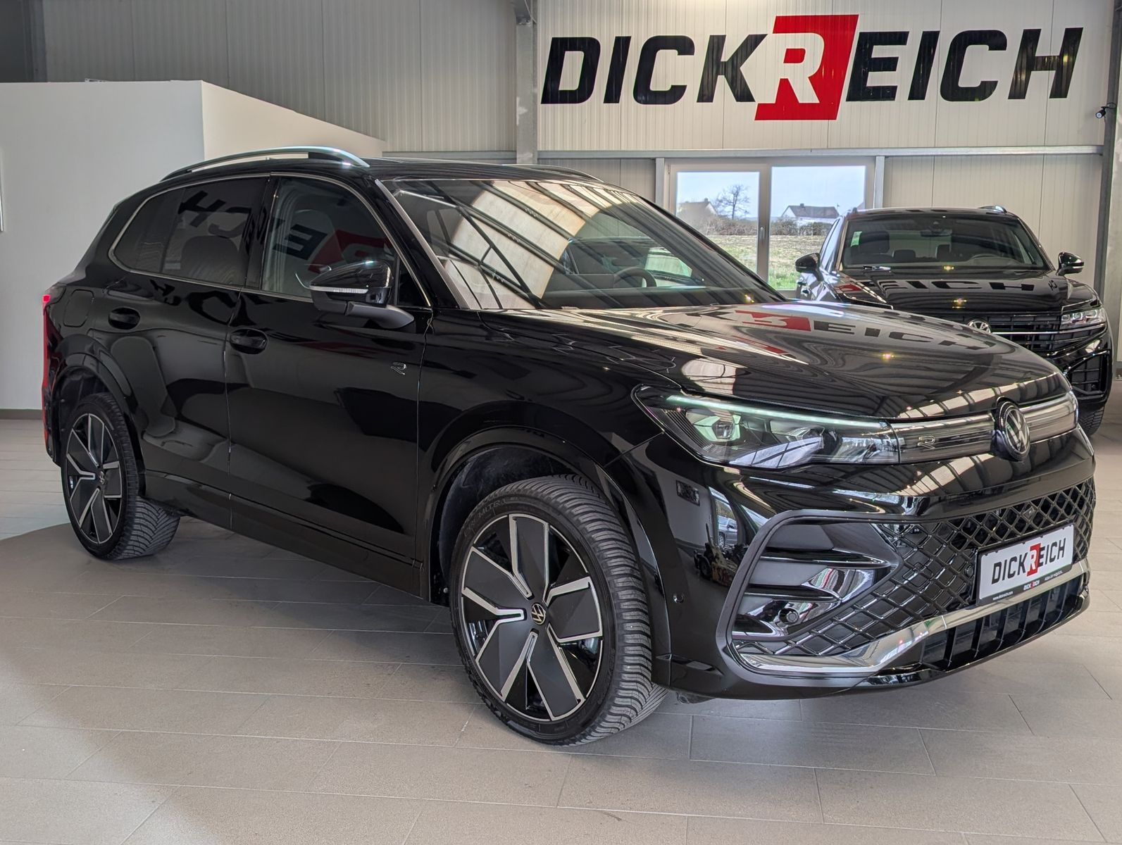 Immagine del veicolo Volkswagen Tiguan 2.0TDI R-Line 4M Pano H/K AHK Matrix 20"