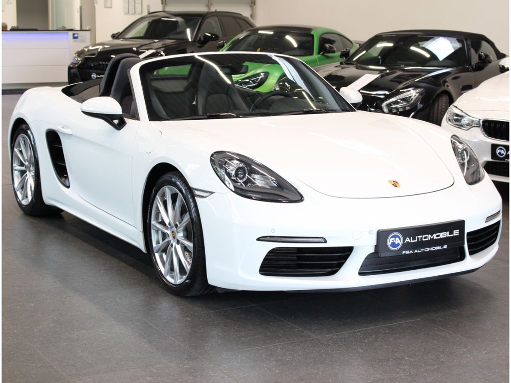 Fahrzeugabbildung Porsche Boxster R.Kamera+Klangpaket+19"S LM+Alcantara