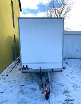 Blyss Kofferanhänger mit überfahrbarerer Heckklappe - Kofferanhänger