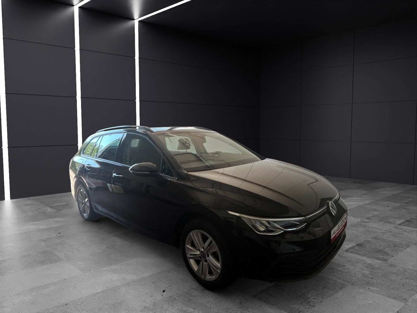 Fahrzeugabbildung Volkswagen Golf VIII Variant TDI Life DSG LED Navi AID PDC