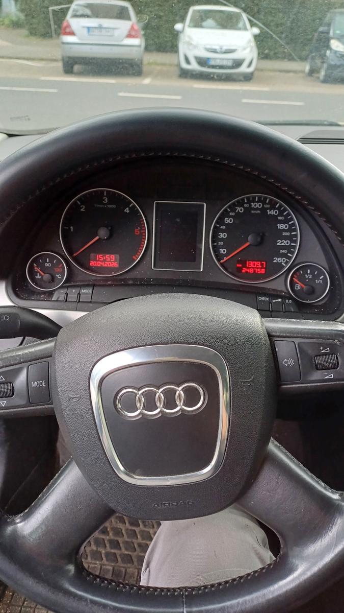 Audi A4 2006 — photo 7