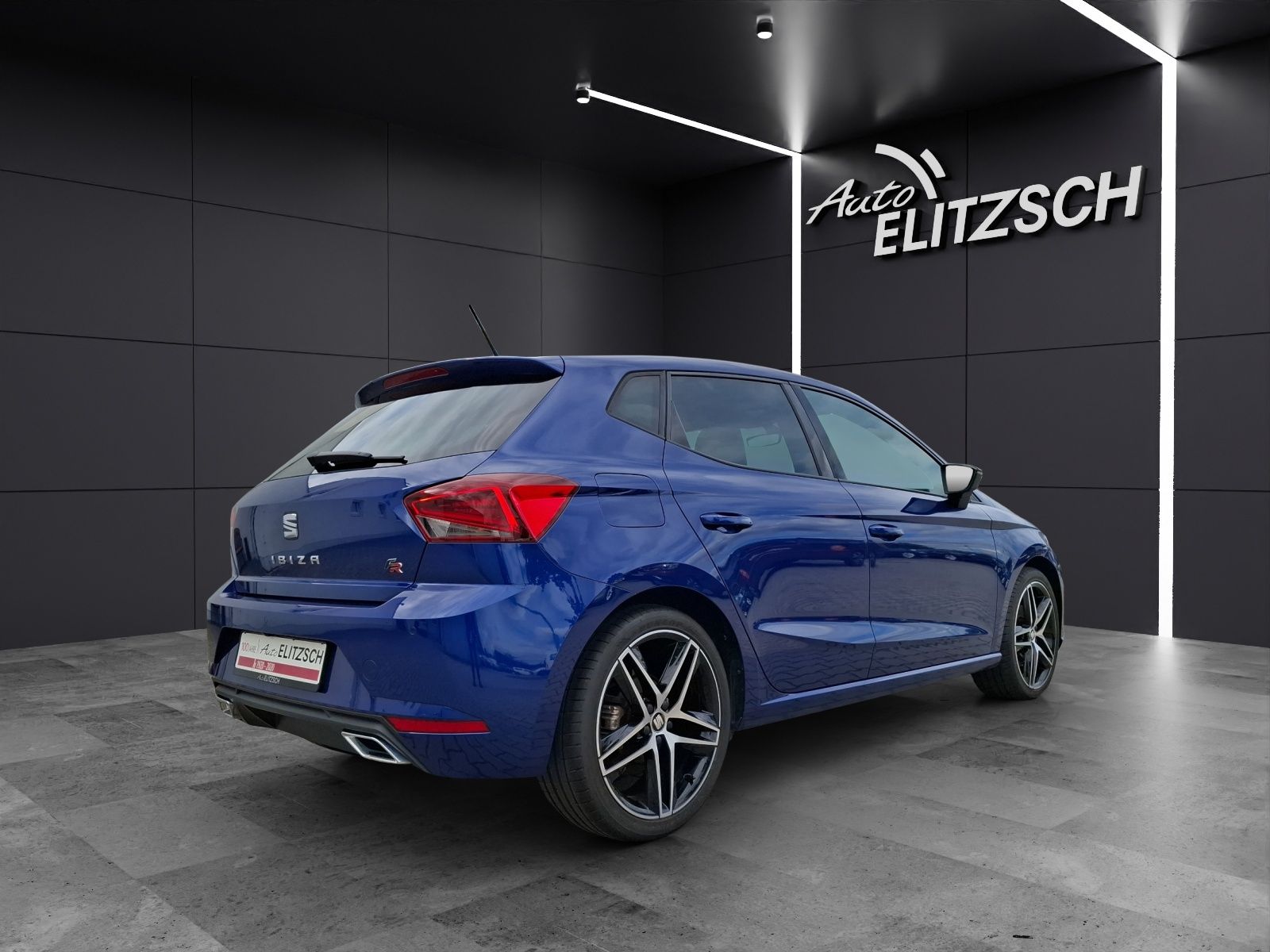 Fahrzeugabbildung SEAT Ibiza TSI FR-Line Beats DSG LED Navi AID ACC RFK