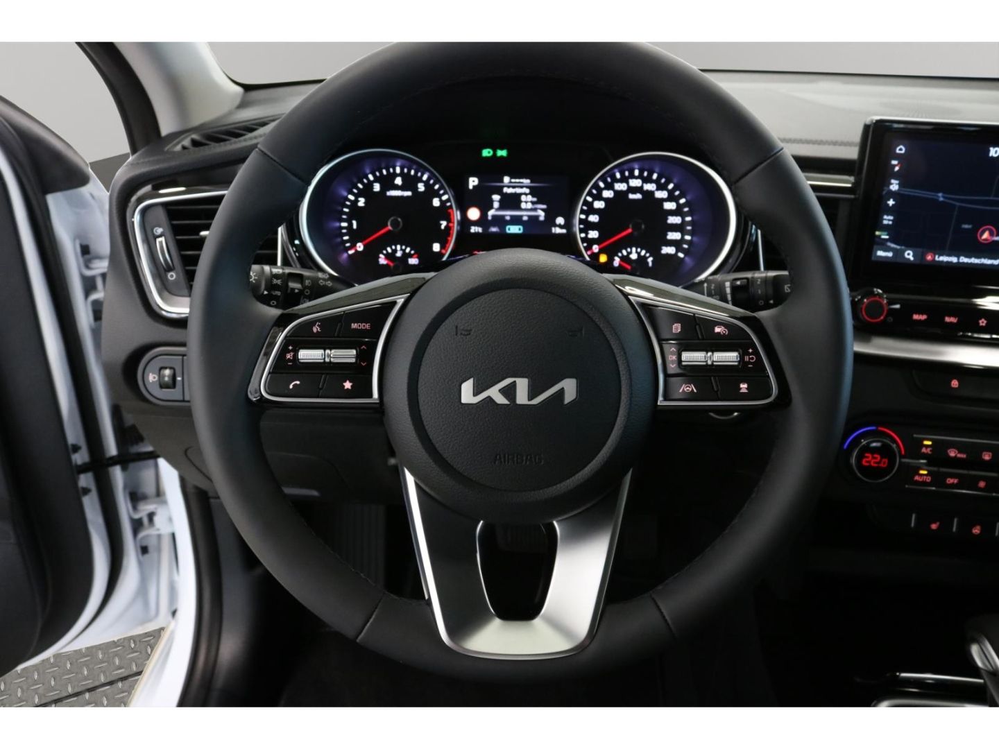 Fahrzeugabbildung Kia Ceed Ultimate Kamera Navi Style-Paket SHZ LED