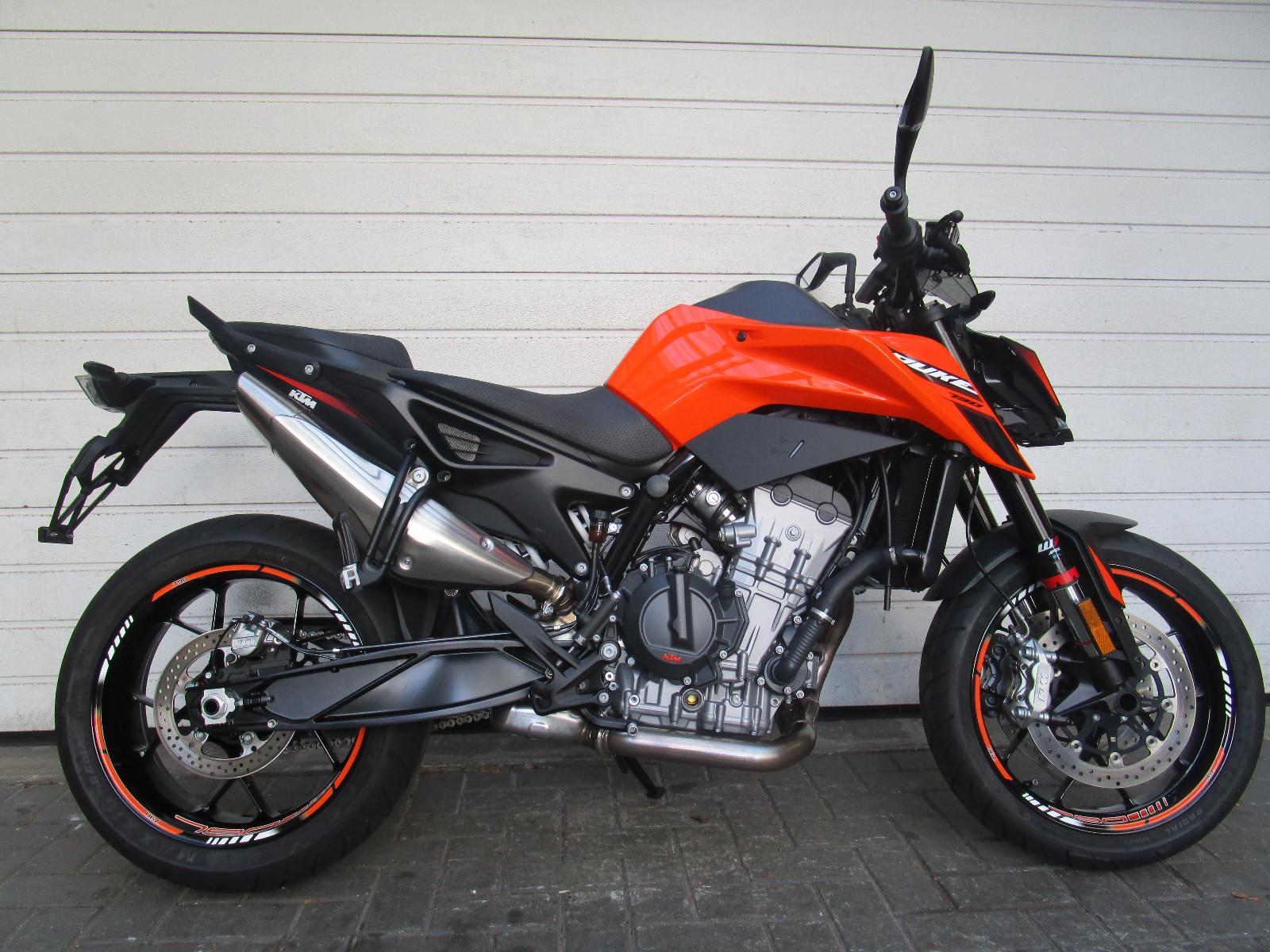 KTM Duke 790     makelloser Neuzustand