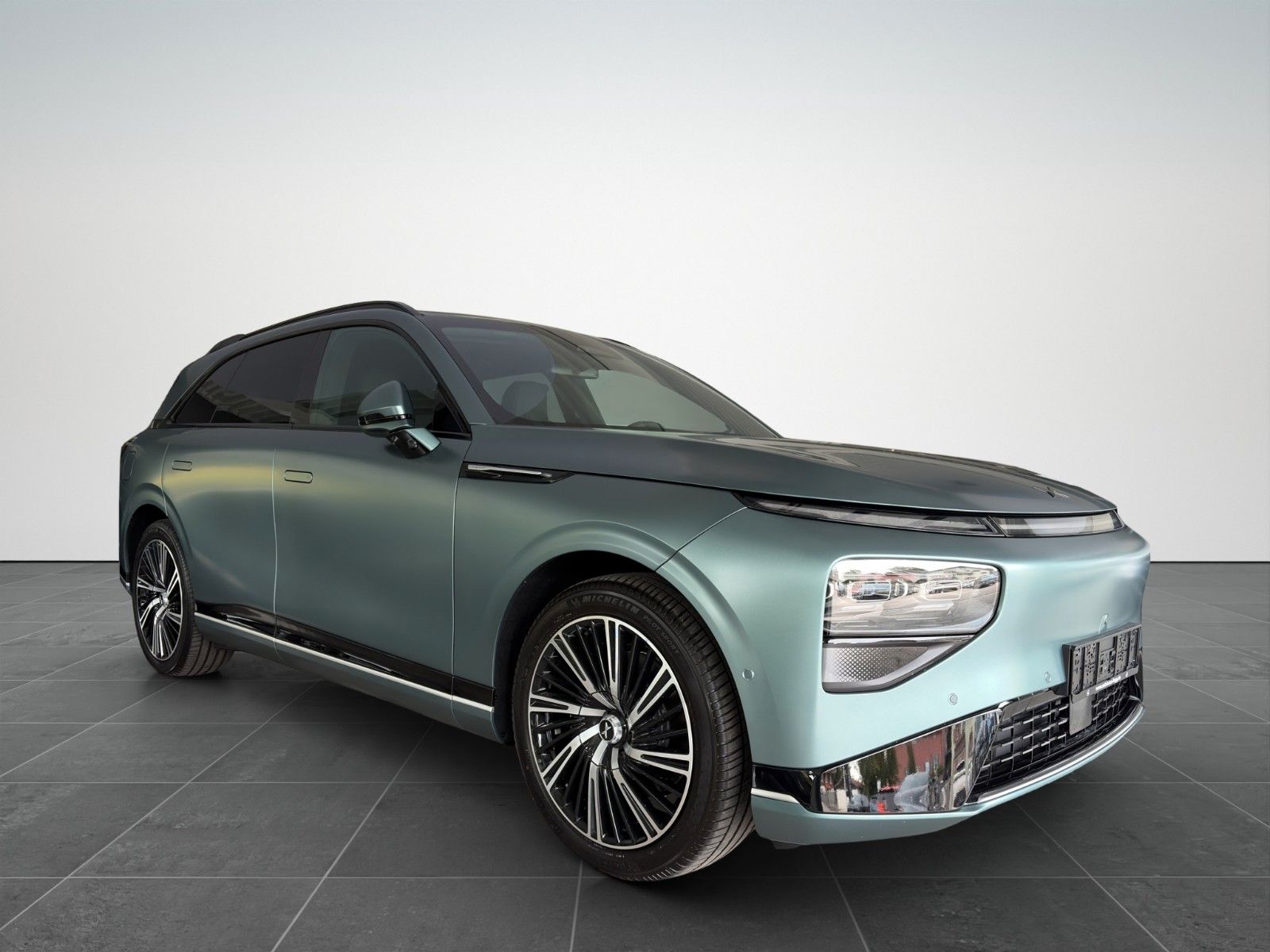 XPENG G9