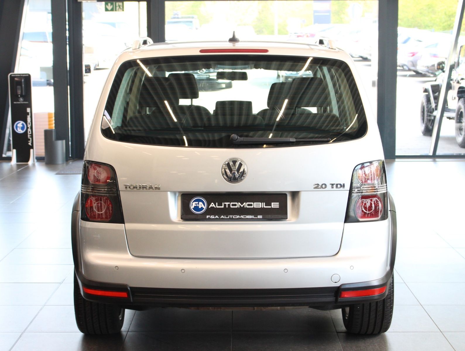 Fahrzeugabbildung Volkswagen Touran 2.0 TDI  Cross *Navi*PDC*AHK