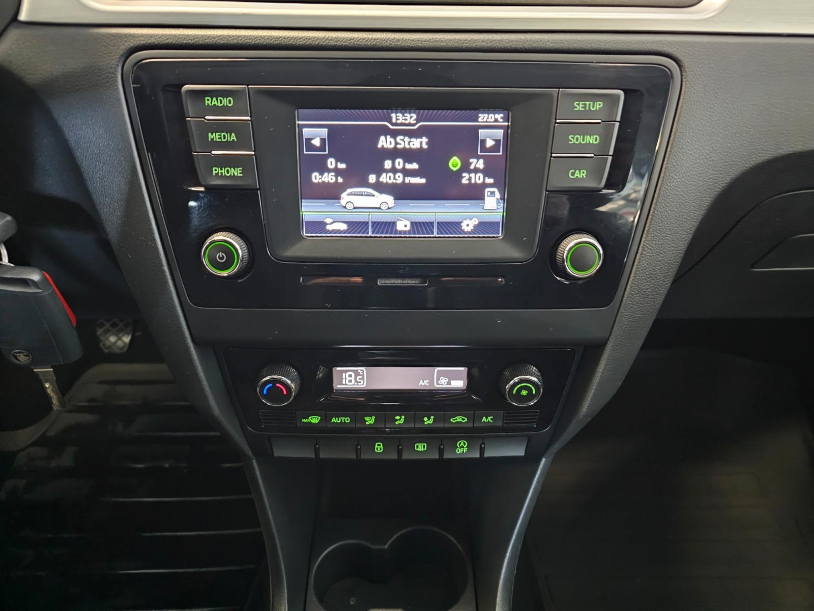 Skoda Rapid 2015 — photo 20