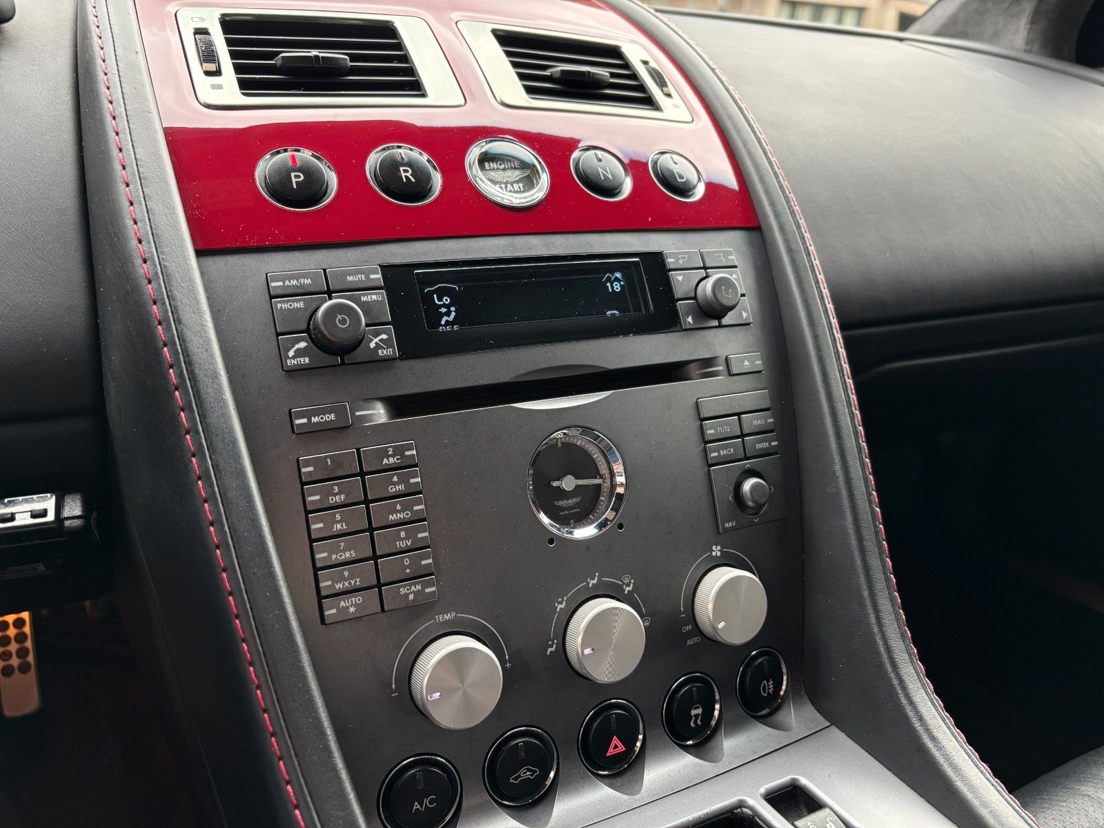 Fahrzeugabbildung Aston Martin DB9 LM 1of124 Sonderedition