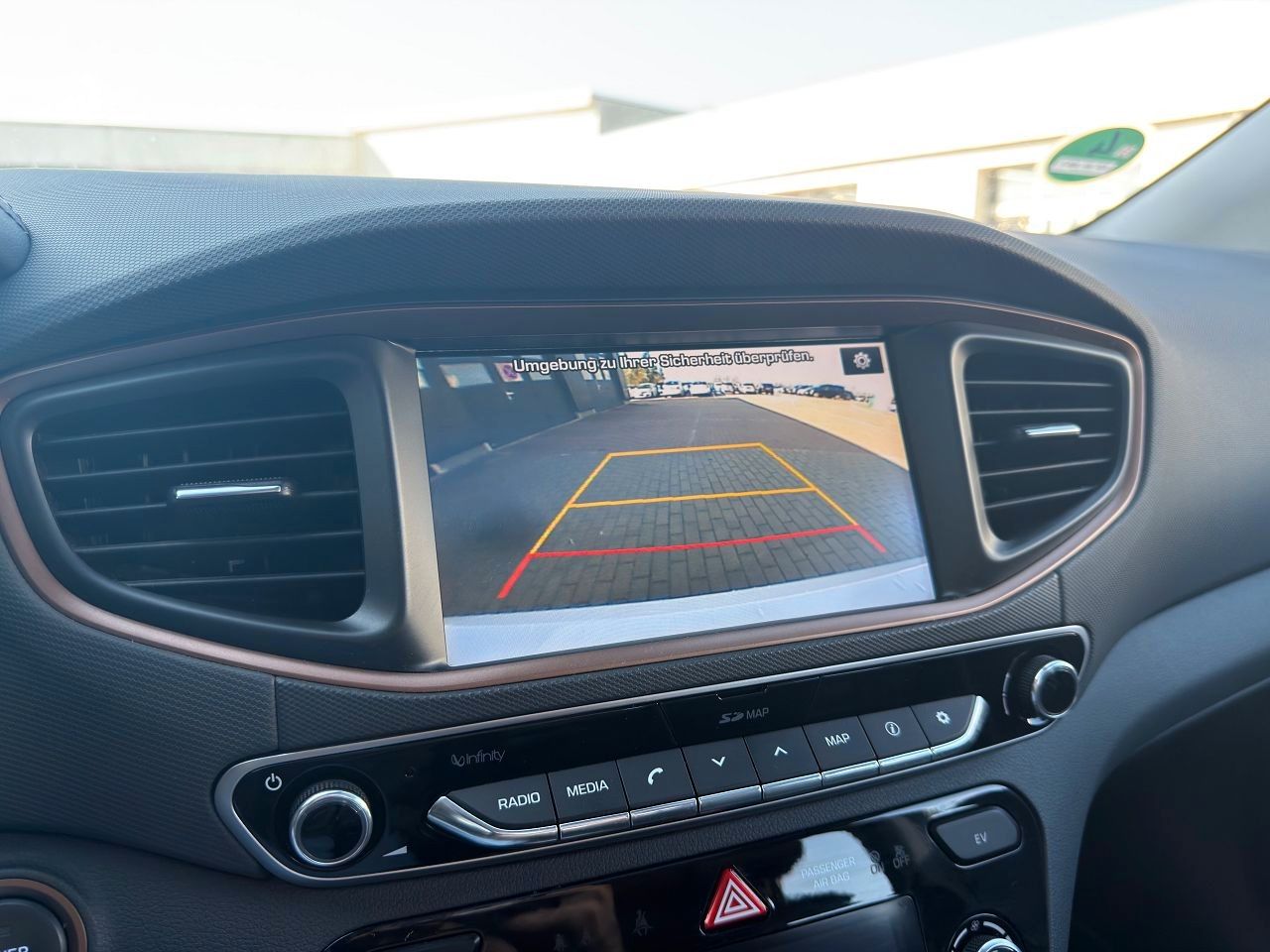 Fahrzeugabbildung Hyundai IONIQ EV Premium *Schiebedach*Totwinkel*ACC*LED*