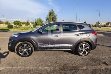 Hyundai TUCSON - 8