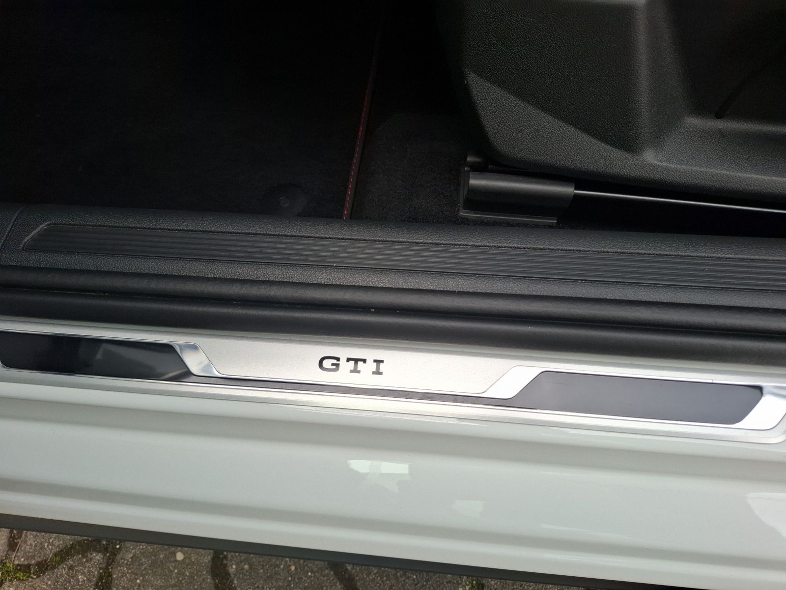 Fahrzeugabbildung Volkswagen Polo GTI DSG LED Navi AID ACC PDC SH