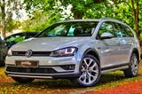 Volkswagen Golf VII Alltrack Variant 4Motion*NAVI*PDC*PANO* - Volkswagen Golf: Alltrack