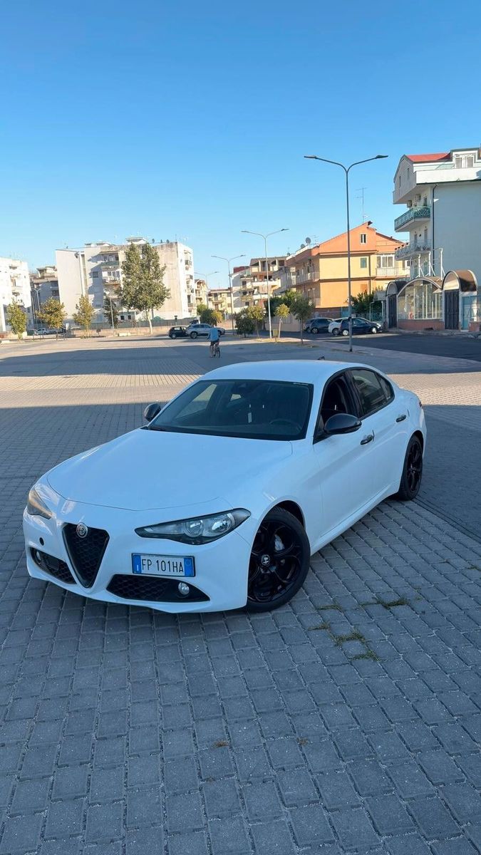 Alfa-Romeo Alfa Romeo Giulia 2.2 Turbodiesel 150 CV