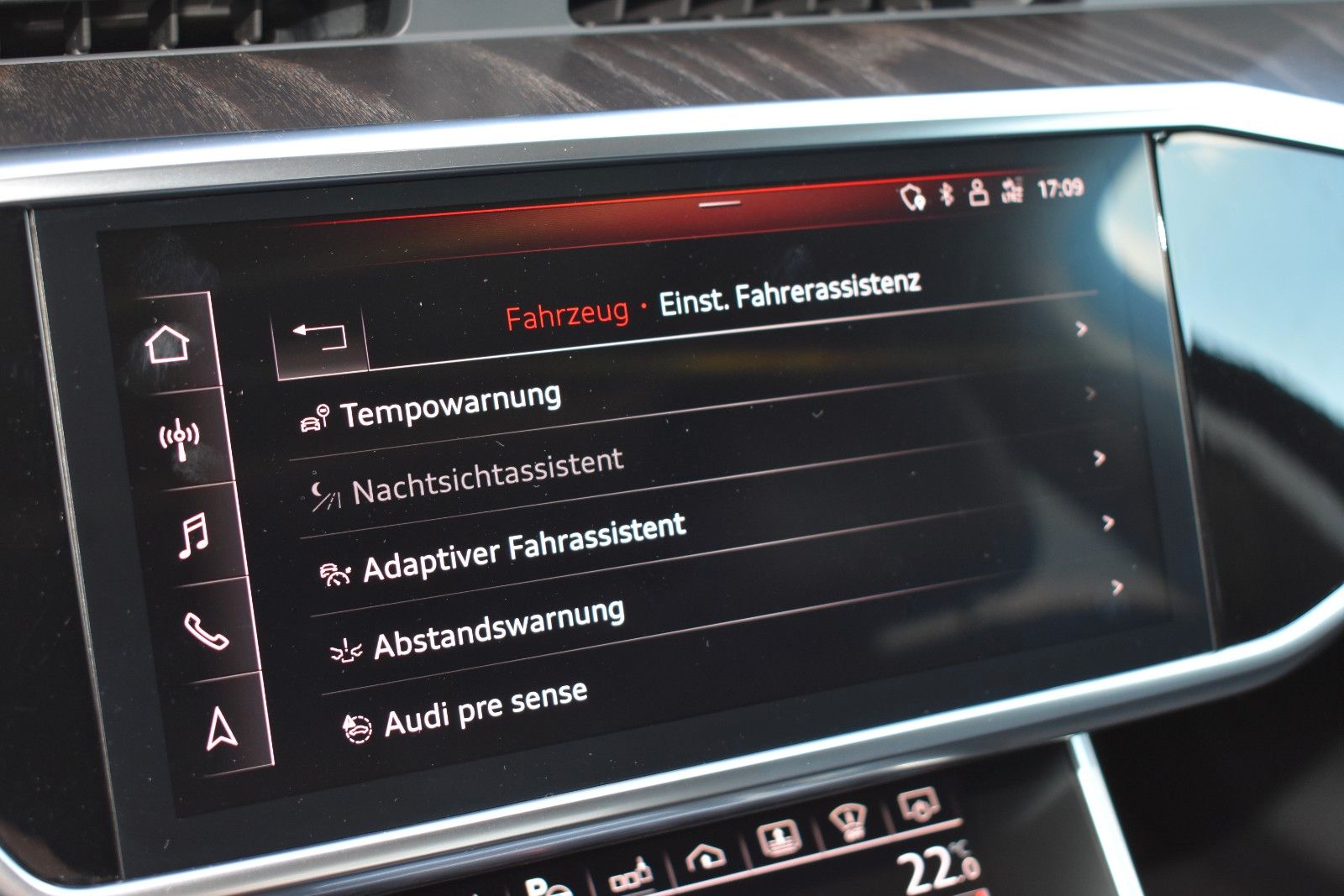 Fahrzeugabbildung Audi A6 55 TFSI quattro sport HUD Pano Standh. Nachts