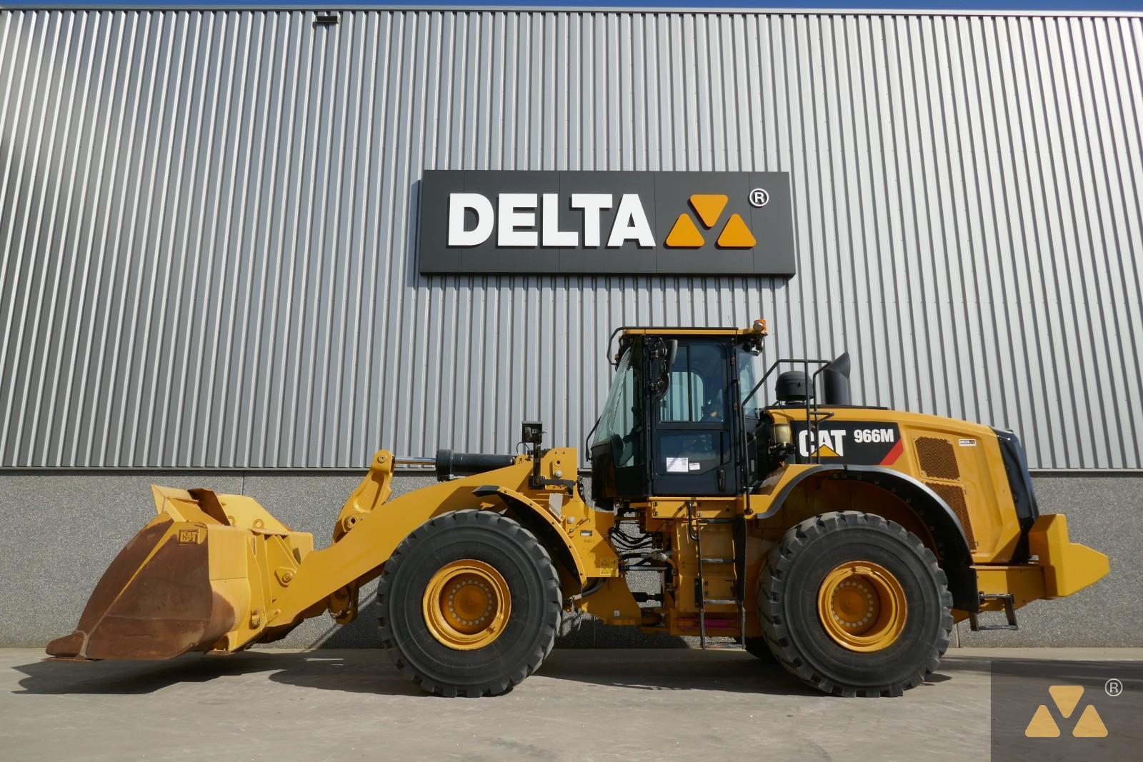 CAT 966M