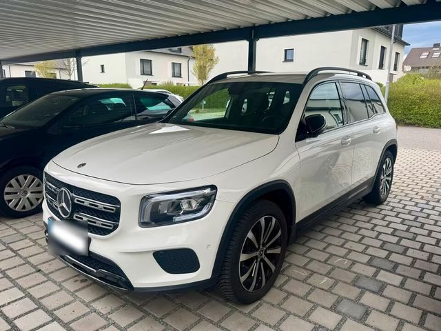 MERCEDES-BENZ GLB 200 d DCT - LED High Performance