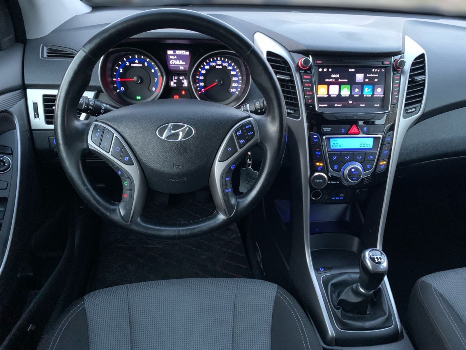 Fahrzeugabbildung Hyundai i30 cw Trend Sitzheizung Einparkhilfe