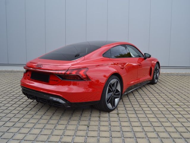 RS e-tron GT quattro NP:177.228/CARBON/LUFT/21-Z