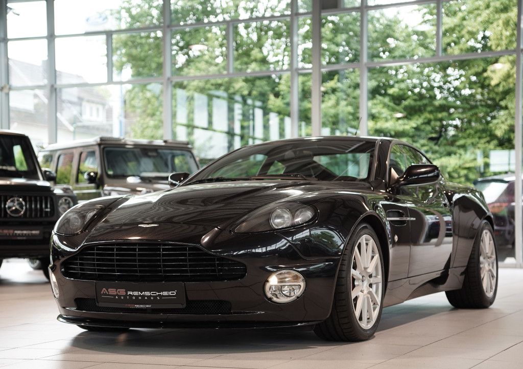 Aston Martin Vanquish