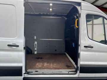 Ford Transit - 12