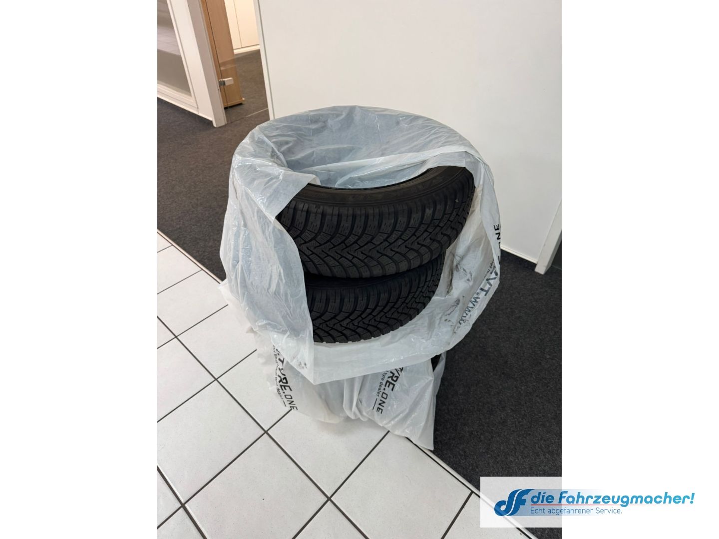 Fahrzeugabbildung Opel Astra J Selection 1.6 GA Klima el.SP Spieg. behe