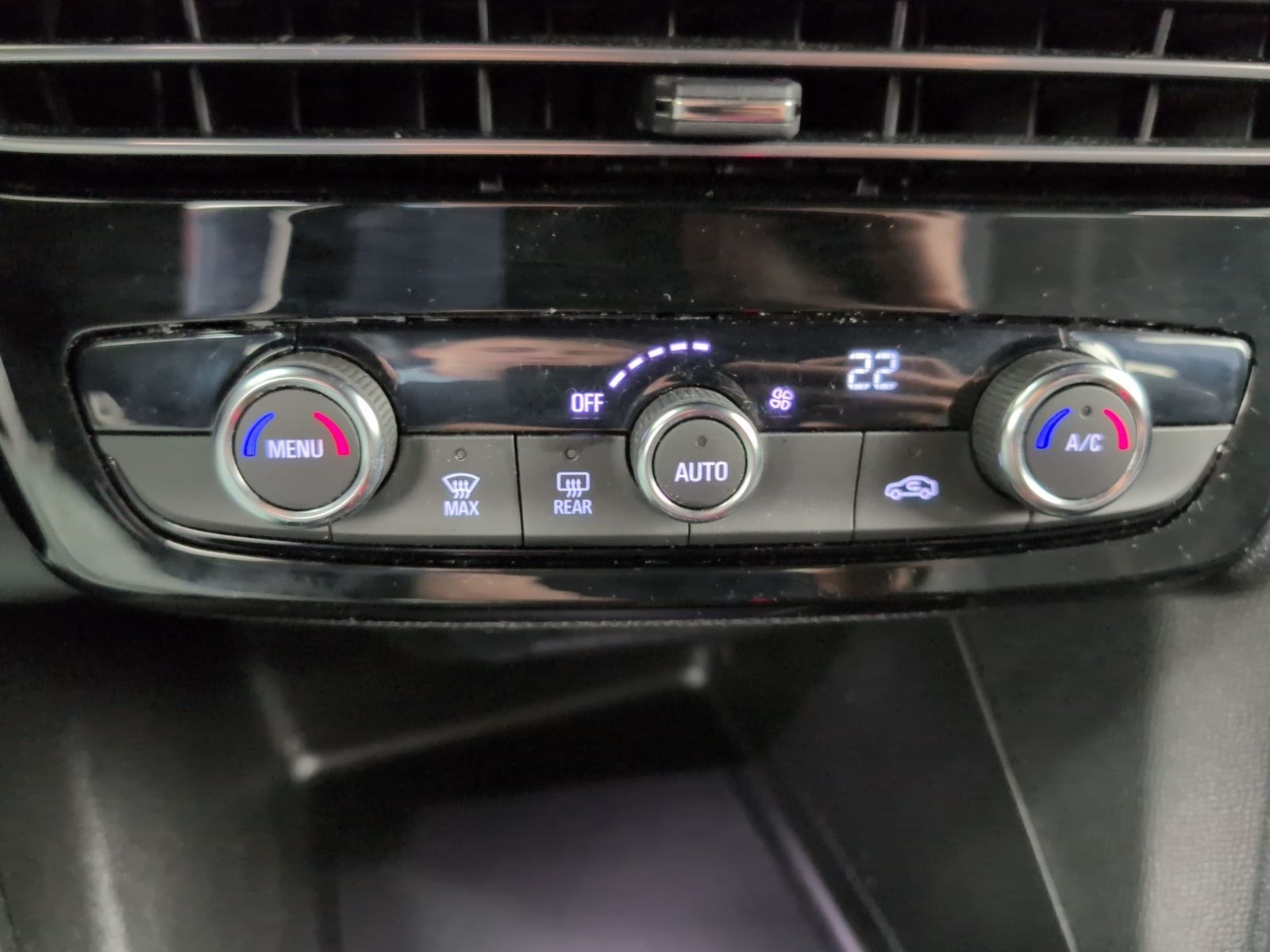 OPEL Mokka 1.2 Turbo Ultimate Massage ACC – Bild 18