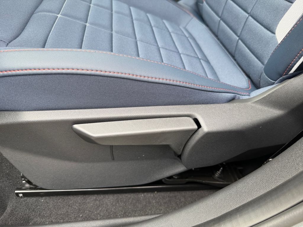 Fahrzeugabbildung Citroën C3 Hybrid 110 COLLECTION