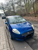Fiat Punto Grande blau 1.2 65 PS - Fiat Punto in Frankfurt (Main)