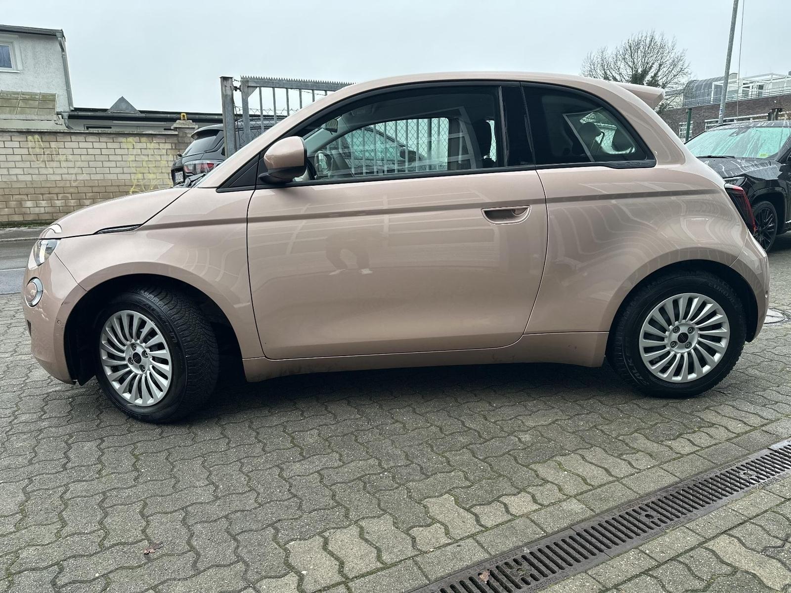 Fiat 500e 3+1 Base 42 kWh