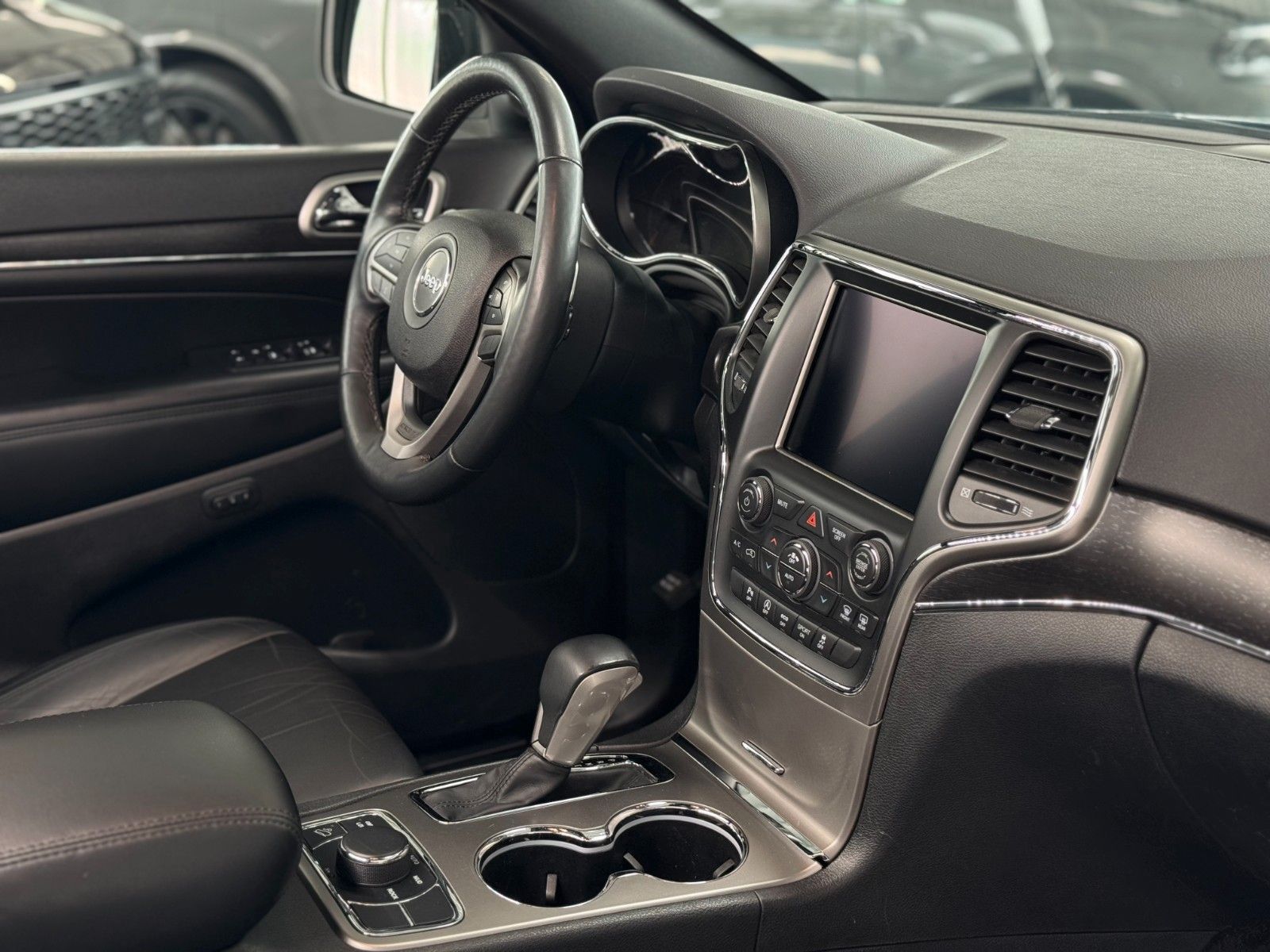 Fahrzeugabbildung Jeep Grand Cherokee 3.0 CRD Limited AHK