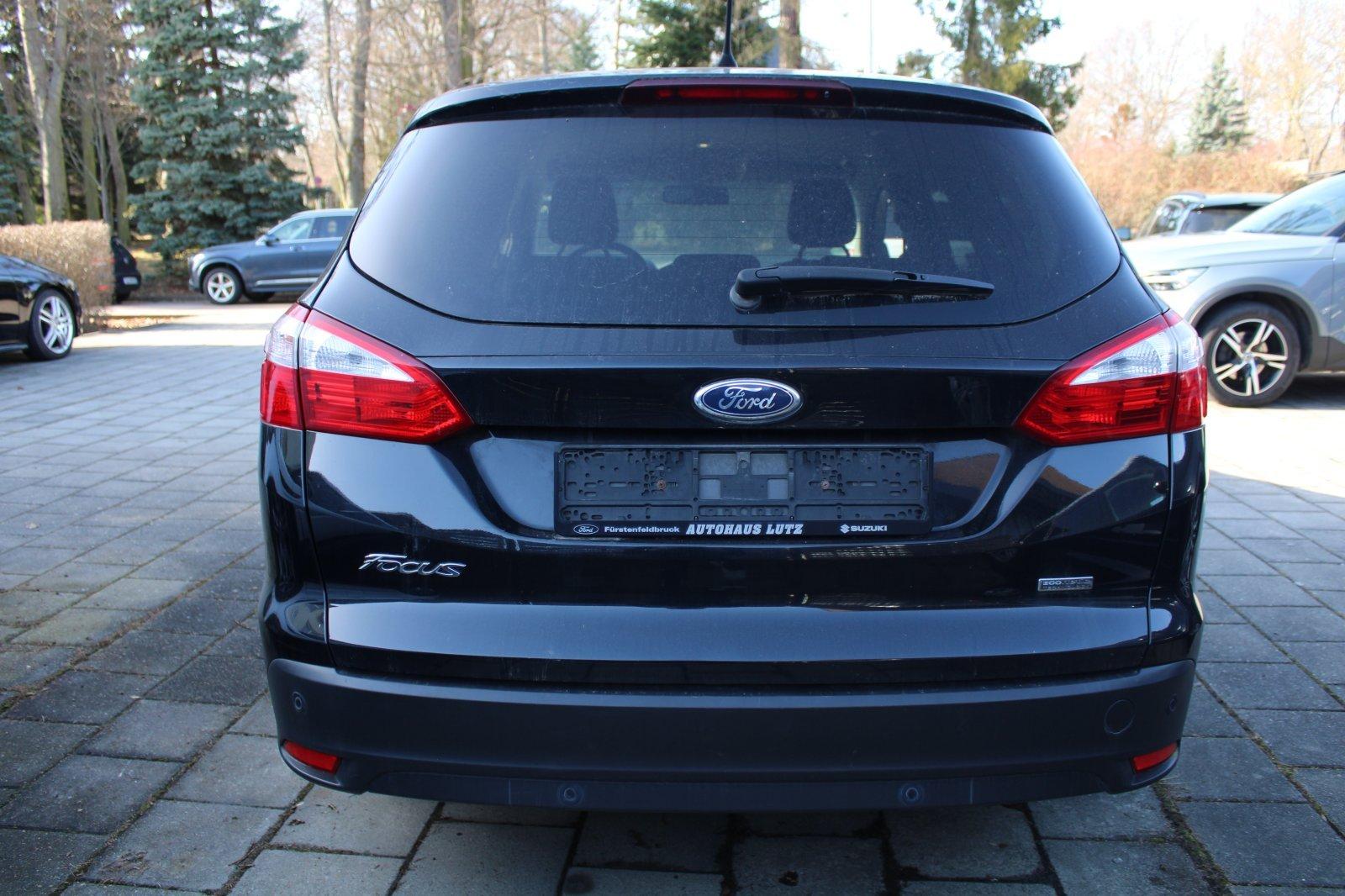 Ford Focus 2013 — photo 18
