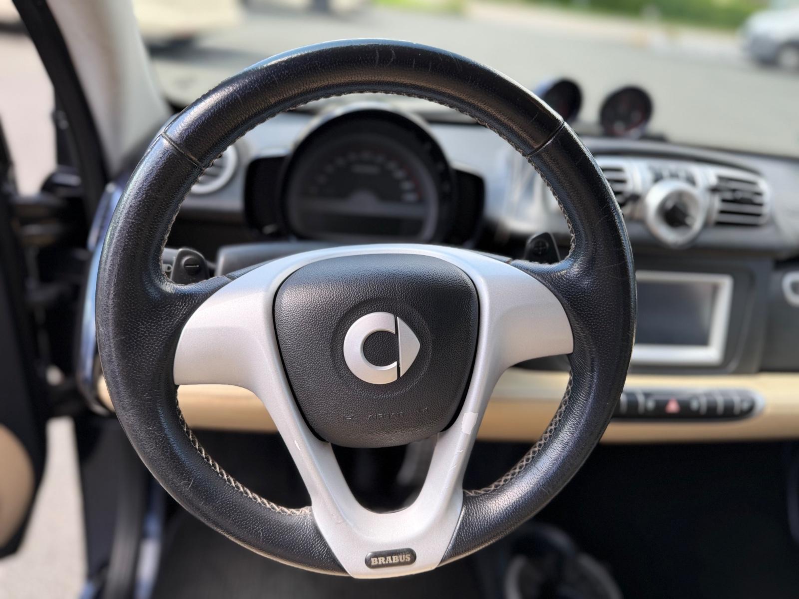 Smart ForTwo fortwo cabrio Brabus Leder SHZ NAVI USB