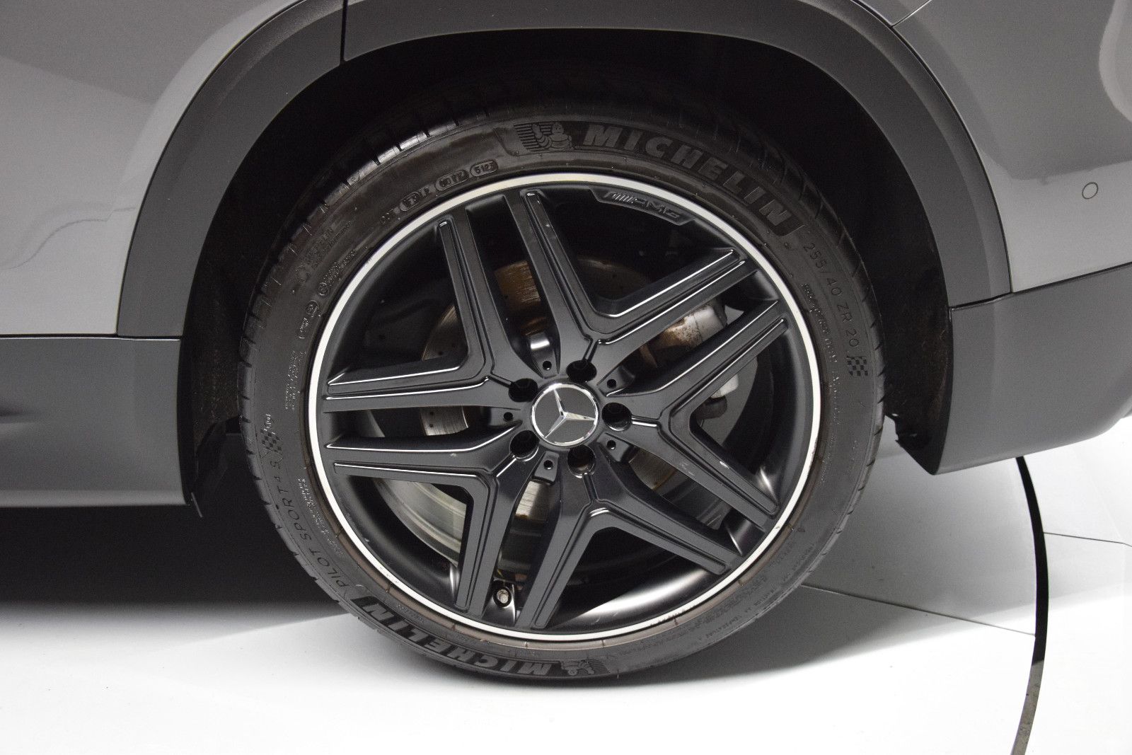 Fahrzeugabbildung Mercedes-Benz GLB 35 AMG 4Matic 360° MBUX Leder AHK Night Ambi