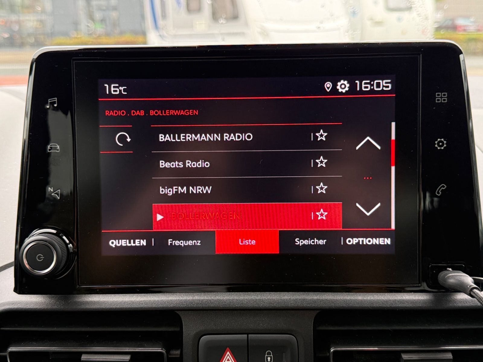 Fahrzeugabbildung Citroën Berlingo XL 7-SITZER AUTOM. KLIMA SITZHEIZ. CAM