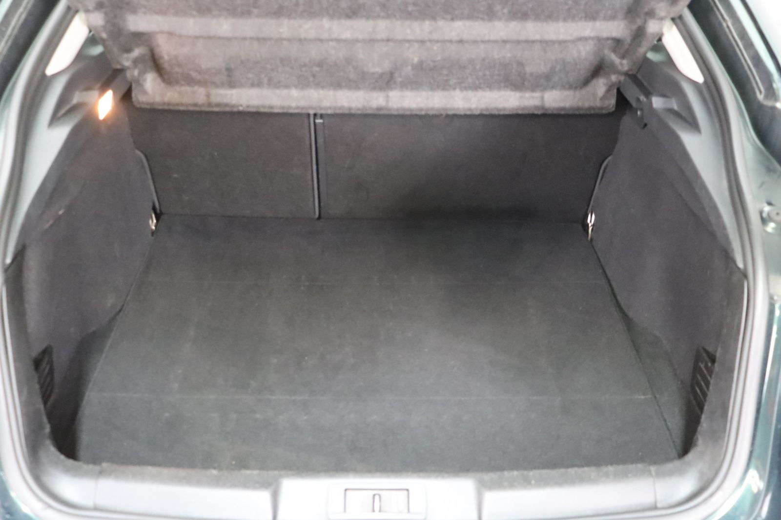 Fahrzeugabbildung Renault Laguna Dynamique 2.0 16V * HU/AU bis 07.26 * AHK