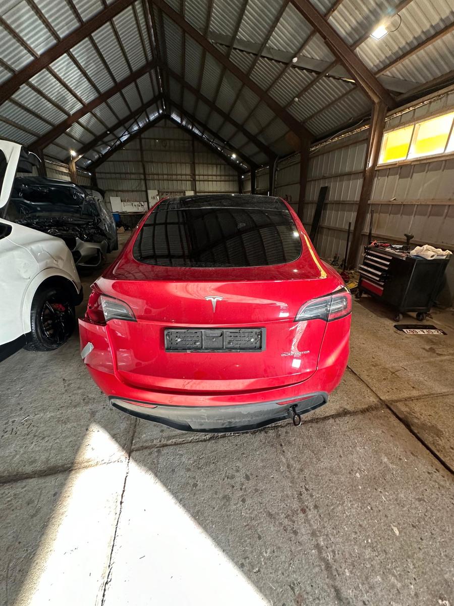 Tesla Model Y Long Range Dual Motor AWD EU model