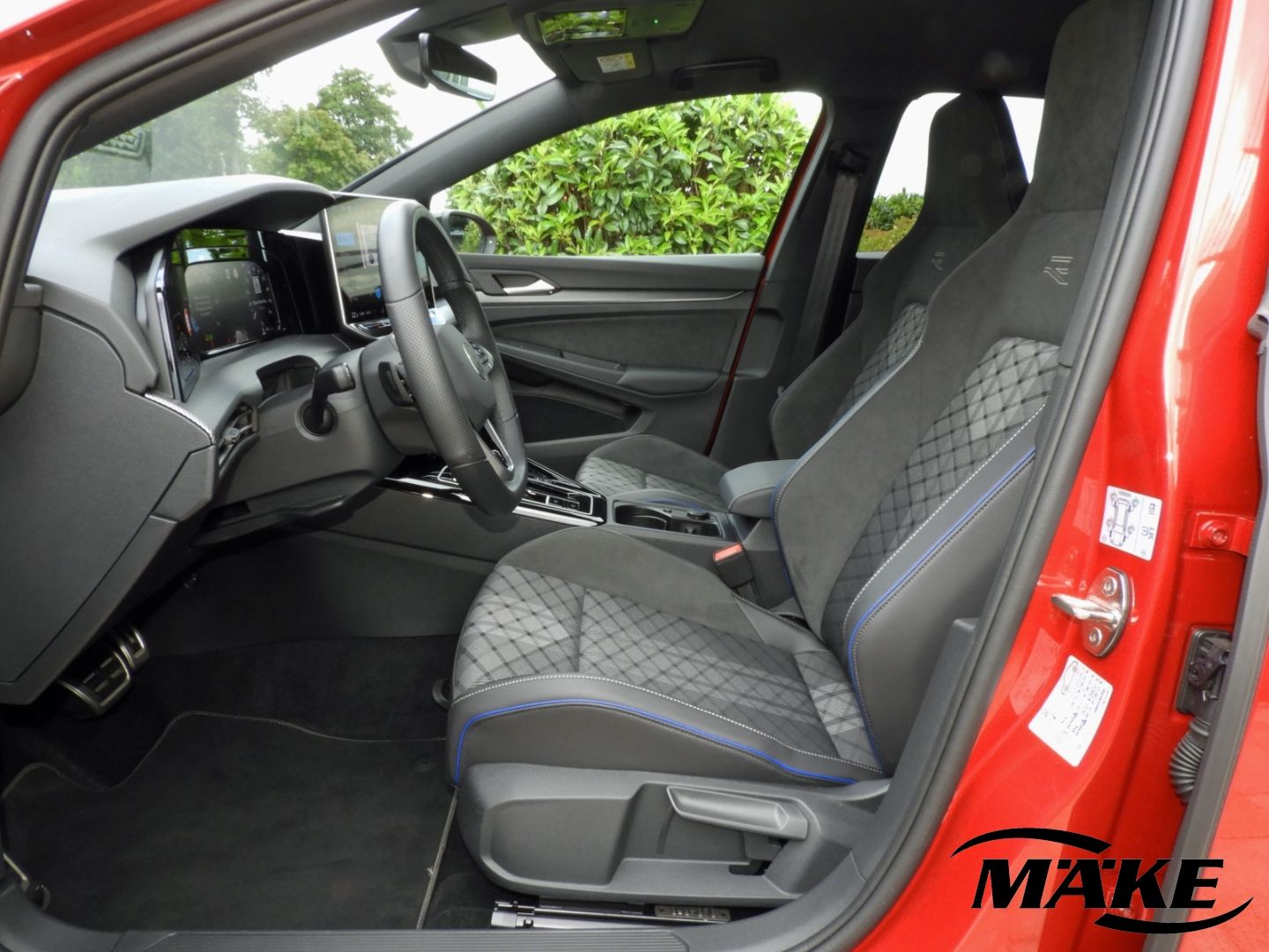 Golf R-Line 2.0 TDI DSG Facelift AHZV STDHZG IQ.