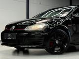 Volkswagen Golf VII GTI BMT 2HD/ROTE BREMSS/SONDERLACK/SHZ - Volkswagen Golf mit Benzin-Antrieb: Coupé