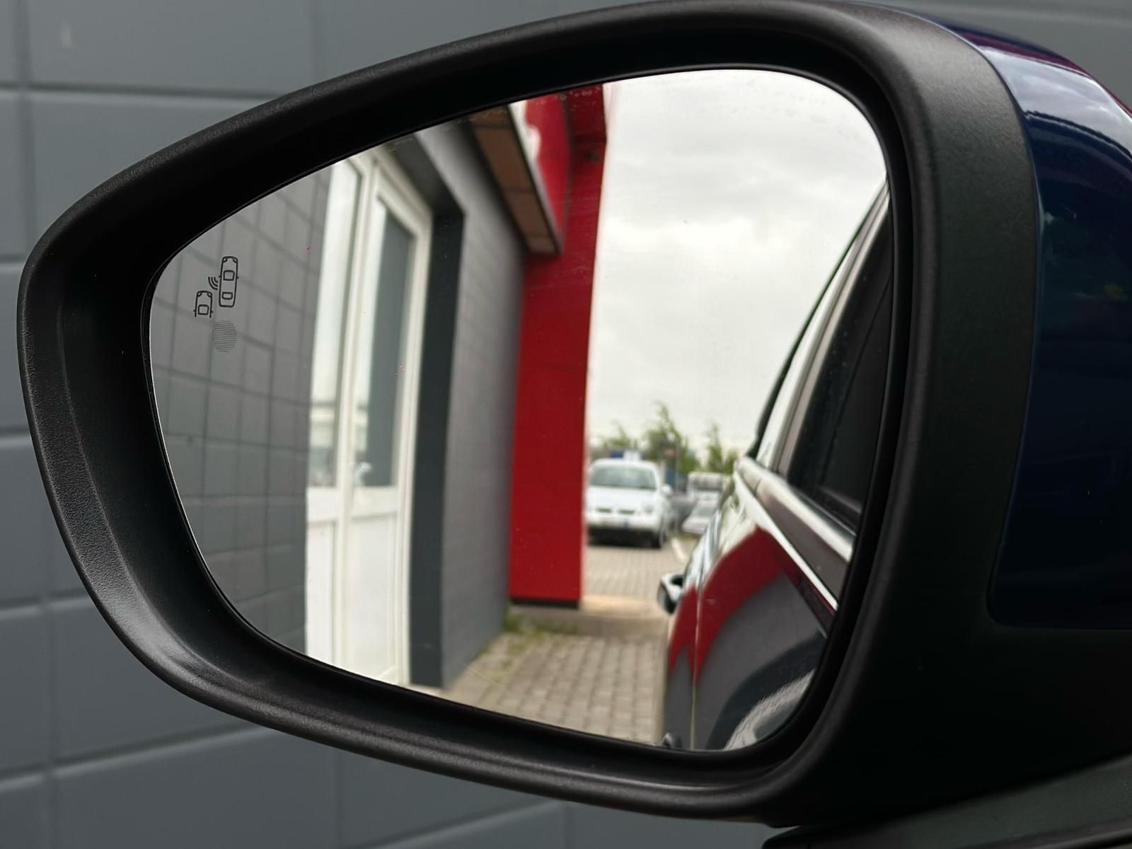 OPEL Crossland X 1.2 ULTIMATE LED#SHZ#LH#TEMP#NAV#HUD - Image 22