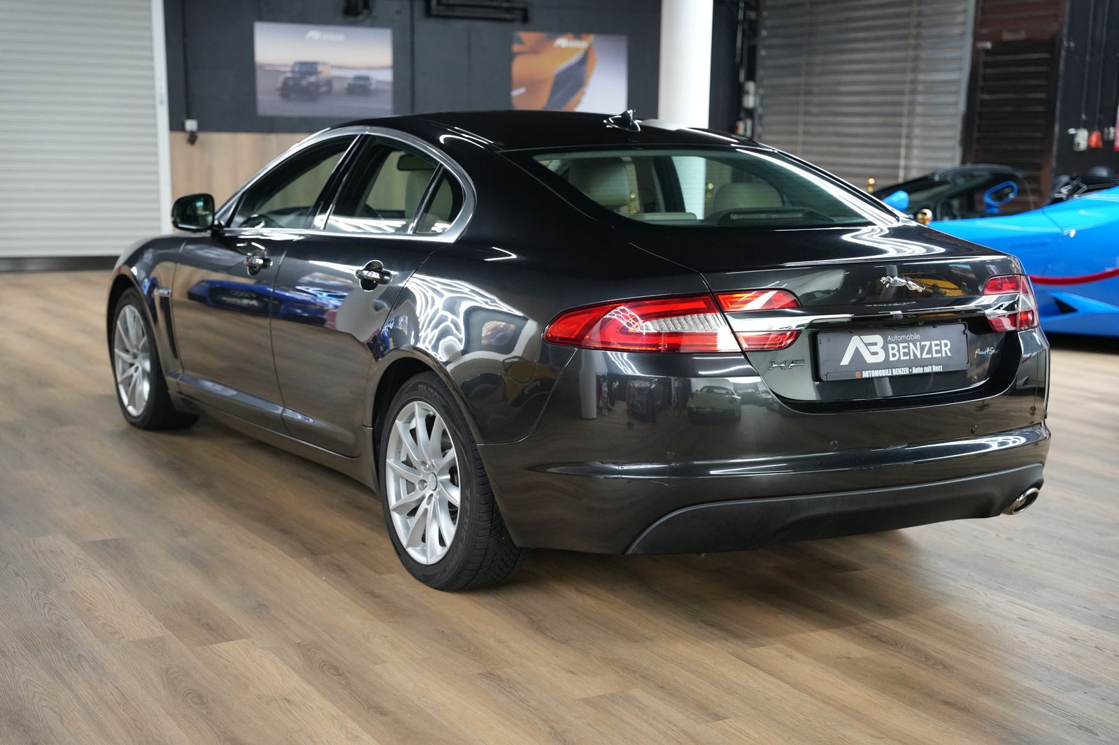 Fahrzeugabbildung Jaguar XF 2.2 Diesel *Automatik*Kamera*Leder*Navi