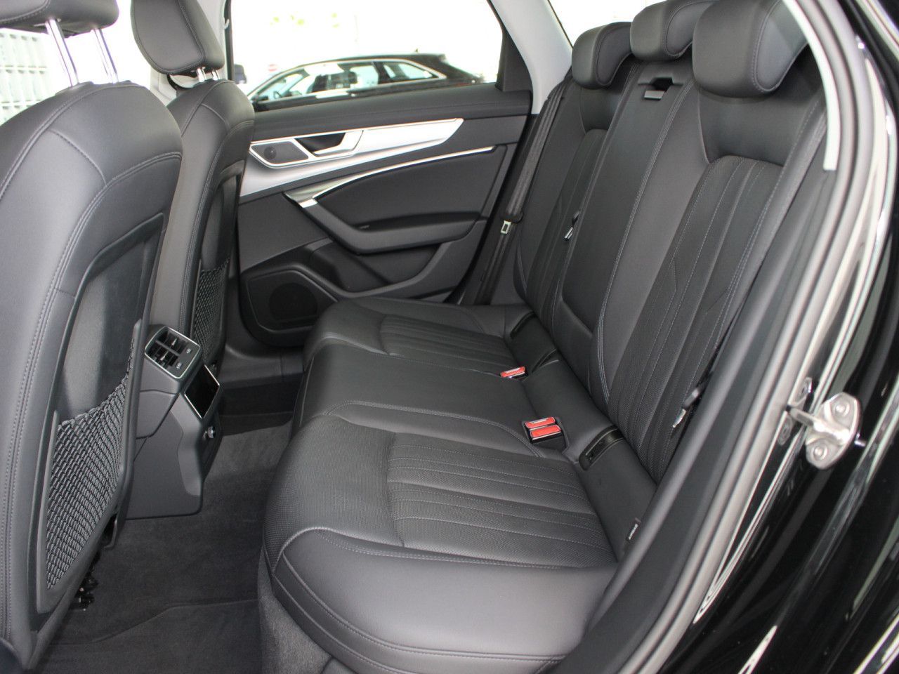 Fahrzeugabbildung Audi A6 Avant 45 TFSI design ACC/Leder/RFK/LED