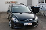 Hyundai i30 CW 1.6 CRDi Fifa WM Edition - Hyundai i30 aus 2010 mit Diesel-Antrieb
