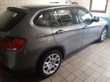 BMW X1 sDrive18i - Rentnerfahrzeug - wenig km - BMW: Rent