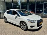 DS Automobiles DS4 1.2 PureTech So Chic*Navi*ECC* - weiße DS Automobiles DS4