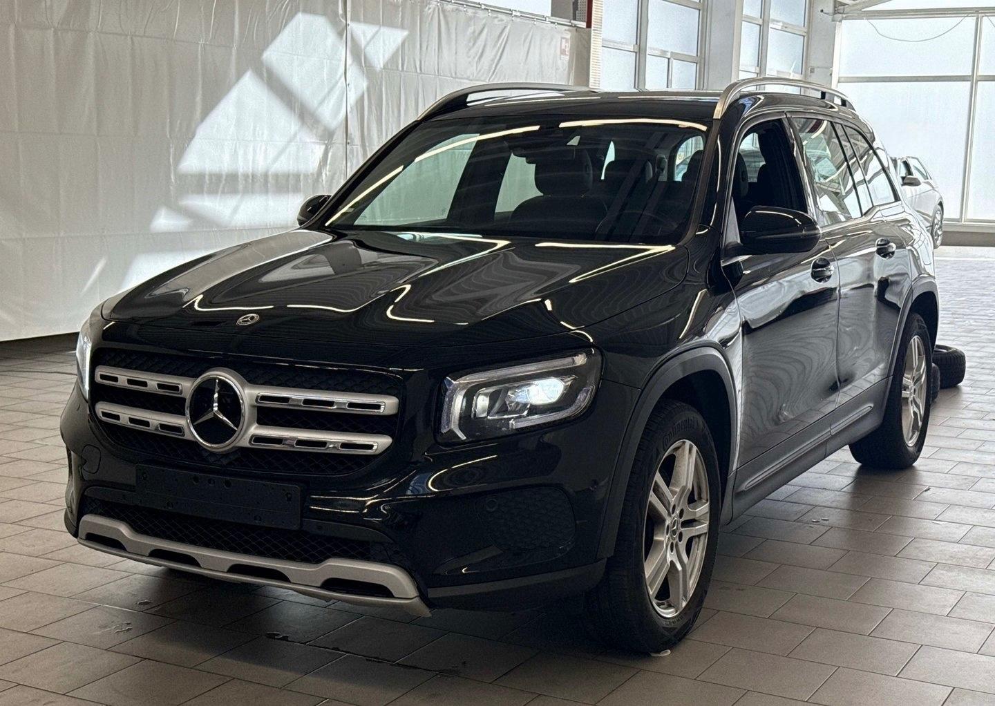 Mercedes-Benz GLB 200