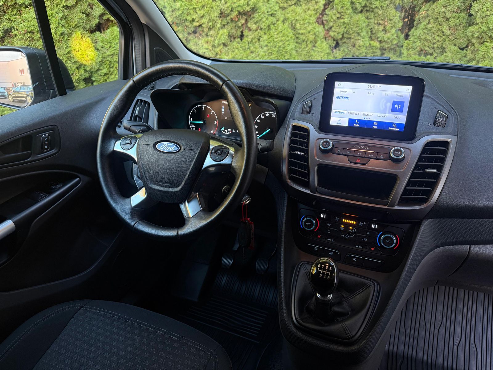 Fahrzeugabbildung Ford Transit Connect 1.5 TDCi Trend XEN+SHZ+KAM+REGAL