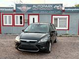 Ford Focus Lim. Titanium - Ford Focus aus 2010: Titanium