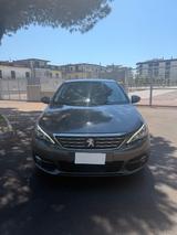 Peugeot 308 BlueHDi 130 S&S GT Line unico propri - Behindertengerechte Peugeot 308