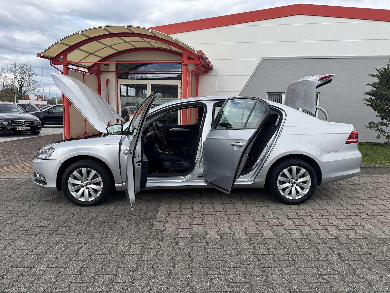 Fahrzeugabbildung Volkswagen Passat 1.4 TSI Limousine /Tempomat/Klimaauto/...